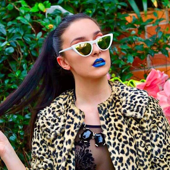 Meet your Posher, Audrey - Picture 1 of 1